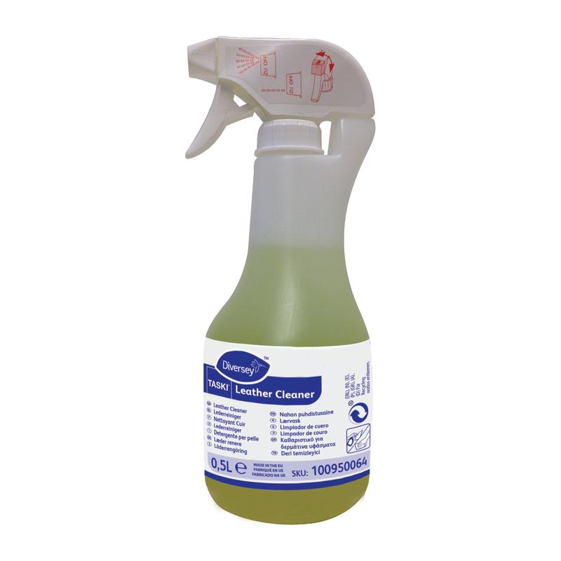 Der TASKI Lederreiniger von Diversey Deutschland GmbH & Co. OHG in der 500-ml-Sprühflasche mit weiß-blauem Etikett ist ideal, um Ledermöbel zu reinigen und ihre natürliche Schönheit und Geschmeidigkeit zu erhalten.