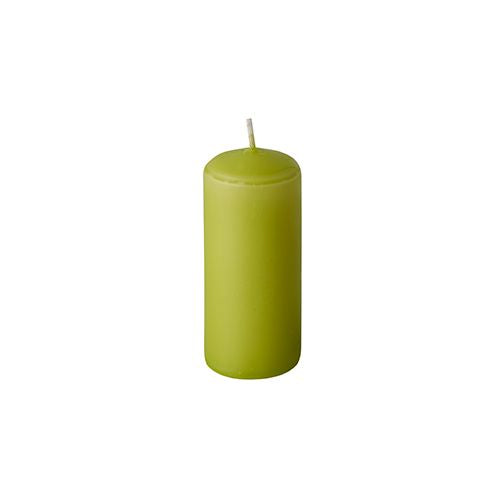 Die Starpak 10 Stumpenkerzen Ø 40 mm · 90 mm sind schlichte, zylindrische grüne Kerzen mit weißem Docht – ideal, um eine romantische Atmosphäre zu schaffen.