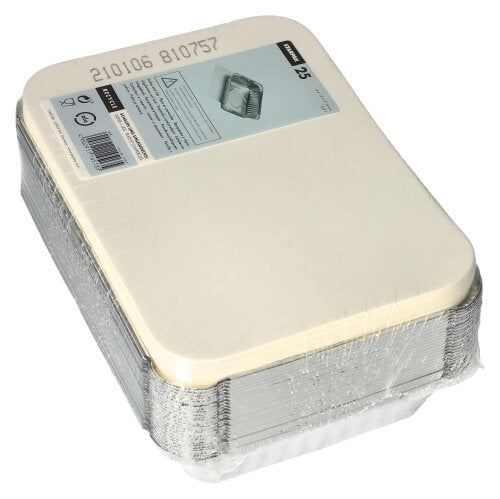 Ein Stapel Starpak 25 Schalen, Alu + Einlegedeckel, PP-beschichtet von Starpak ist in Kunststoff eingewickelt und trägt oben ein beigefarbenes Kartonetikett mit Produktdetails und der Abbildung einer Aluminiumschale.