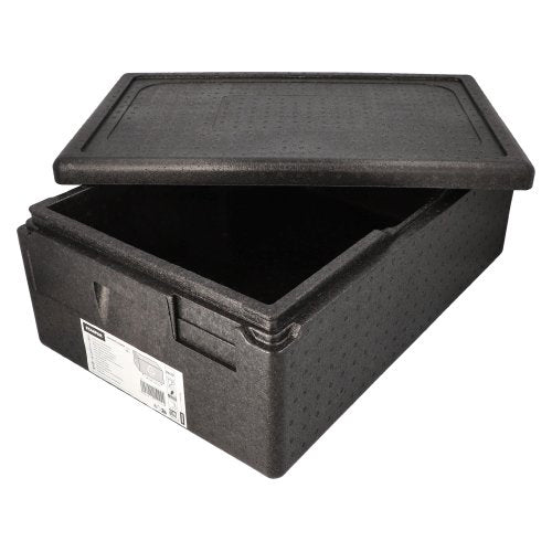 Ein schwarzer Starpak Isolier-Transportbehälter, EPP 60x40cm „Gastro-Norm 1/1“, verfügt über einen teilweise geöffneten Deckel, der den leeren Innenraum zeigt, und ein weißes Etikett mit Text und Barcodes auf der Vorderseite – ideal für den Einsatz in der Gastronomie.
