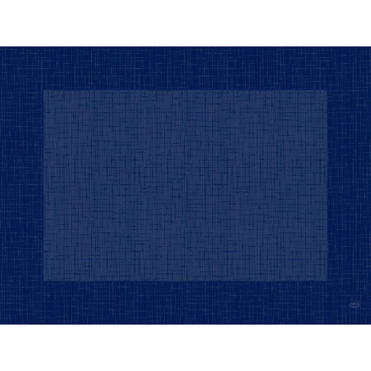 Ein großes Quadrat mit Kreuzmuster sitzt auf dunkelblauem Hintergrund und erinnert an die Dunicel-Tischsets 30 x 40 cm Linnea dunkelblau der Duni GmbH (Packung 500 Stück). In der rechten unteren Ecke befindet sich eine kleine kreisförmige Markierung.