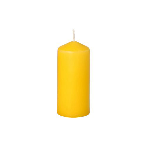 Eine einzelne, unbeleuchtete gelbe Stumpenkerze von Starpak (Starpak 10 Stumpenkerzen Ø 40 mm · 90 mm) mit weißem Docht steht aufrecht vor einem schlichten weißen Hintergrund, ideal, um bei Hochzeiten eine gemütliche Atmosphäre zu schaffen.
