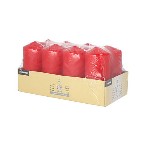 Ein beiges Tablett enthält acht einzeln verpackte Starpak 8 Stumpenkerzen (Ø 50 mm · 100 mm) in Rot, hergestellt aus hochwertigem Wachs für eine gemütliche Atmosphäre. Produktdetails sind auf der Vorder- und Seite des Tabletts aufgedruckt.