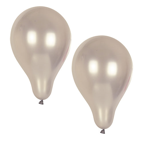 Zwei aufgeblasene, perlweiße PAPSTAR 10 Luftballons (Ø 25 cm) der PAPSTAR GmbH aus Latex präsentieren sich auf einem schlichten weißen Hintergrund mit Lichtreflexen – ideal für eine elegante Dekoration.