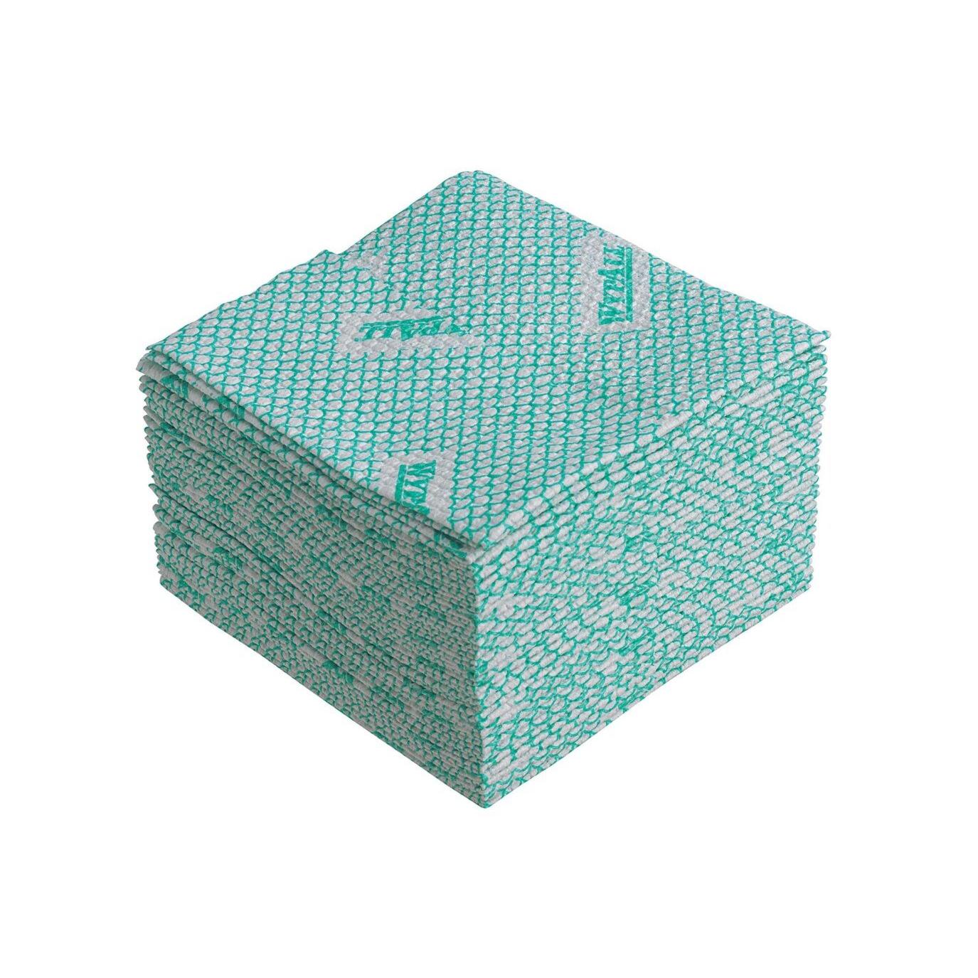 Ein Stapel der grünen WypAll® X80 Plus Critical Clean Reinigungstücher von Kimberly-Clark GmbH (viertelgefaltet, 8 Beutel x 30 Tücher) liegt ordentlich vor weißem Hintergrund - ideal für kritische Umgebungen.
