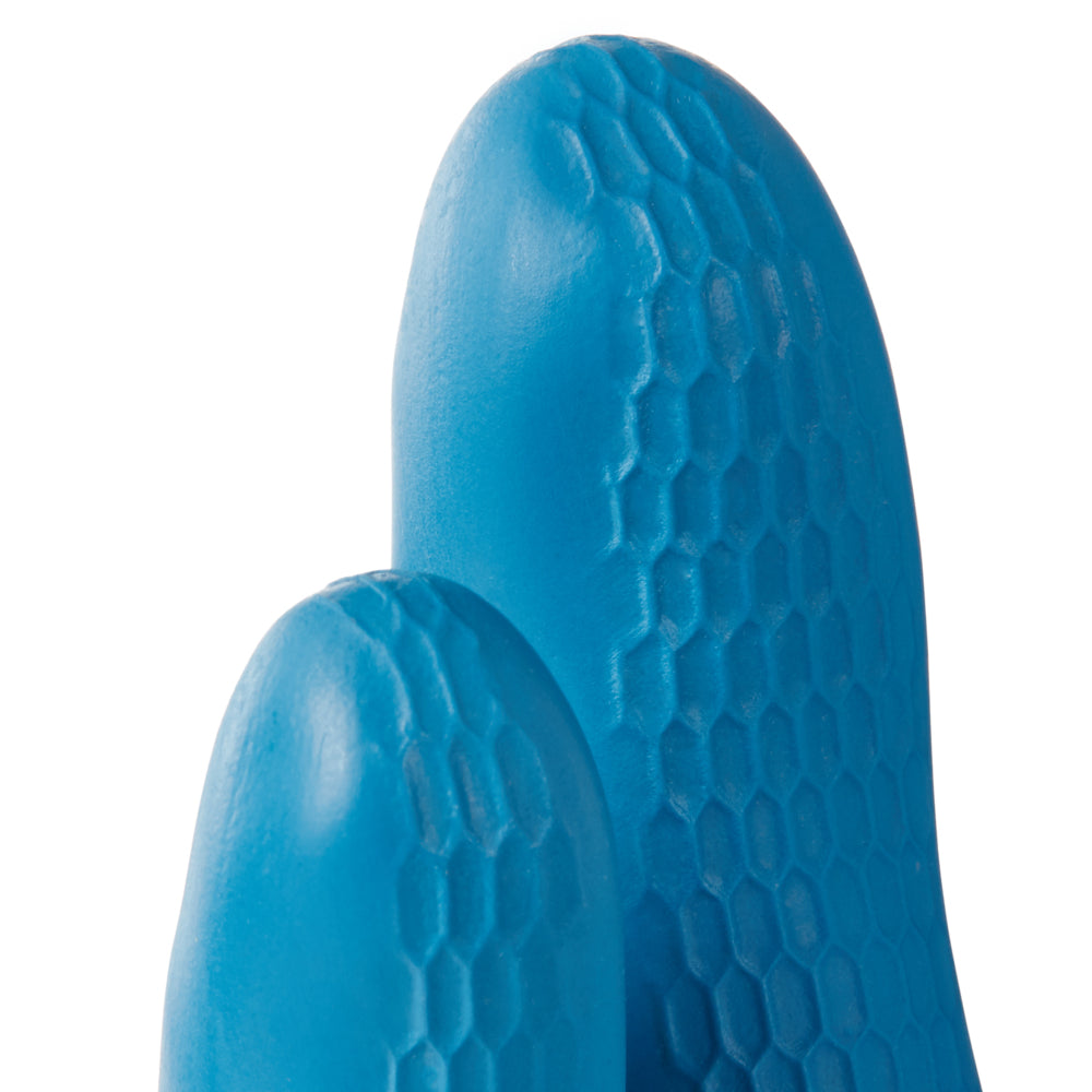 Nahaufnahme von zwei blauen und gelben KleenGuard® G80 Neopren-Chemikalienschutzhandschuhen (30 cm, handspezifische Paare) der Kimberly-Clark GmbH, die ihre sechseckige, wabenartige Chemikalienschutz-Struktur auf weißem Hintergrund zeigen.