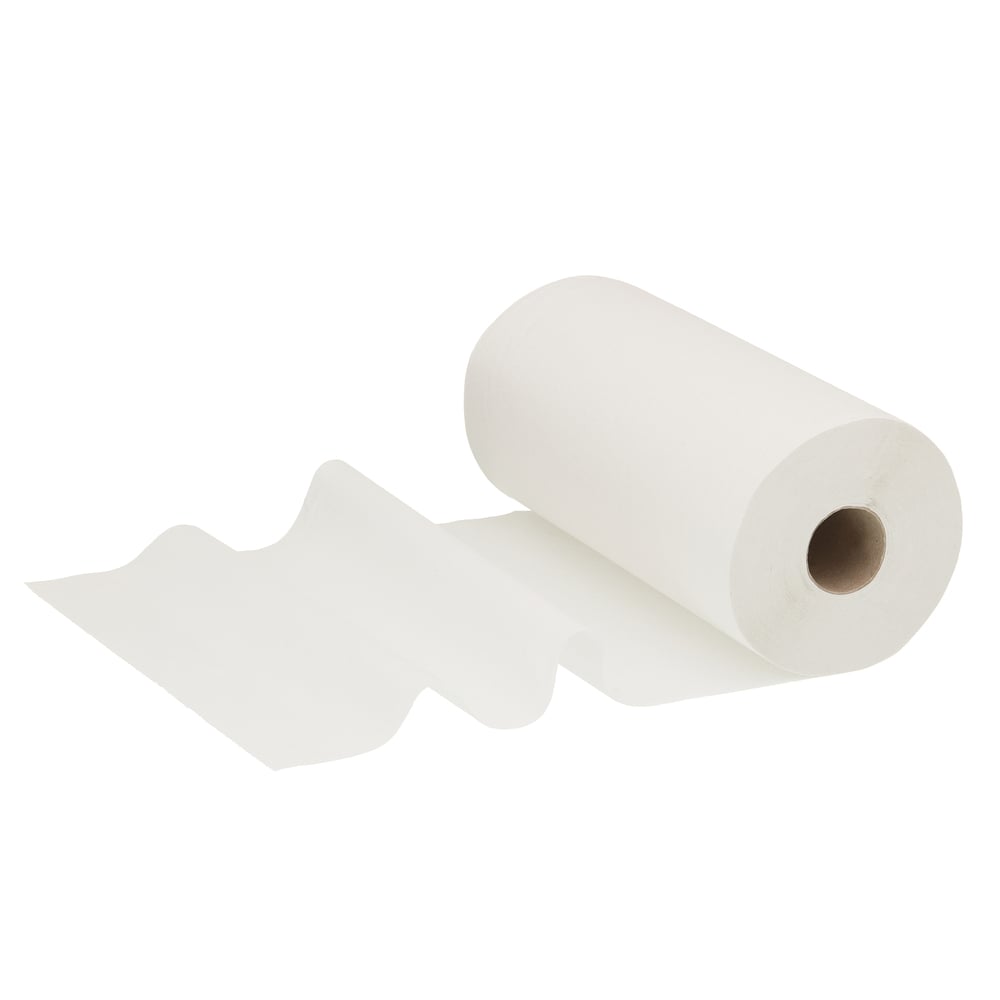 Ein WypAll® L10 Papierwischtuch für Lebensmittel & Hygiene von Kimberly-Clark GmbH, 1-lagig (46,00 cm x 24,00 cm), ist teils abgerollt auf weißem Hintergrund zu sehen - das glatte Tuch mit sichtbarem Kern steht für höchste Hygienestandards.
