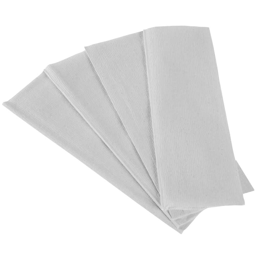 Fünf weiße, unbenutzte Kleenex® Falthandtücher von Kimberly-Clark GmbH sind fächerförmig angeordnet. Die Großpackung enthält 15 Päckchen mit je 124 Blatt - ideal für den täglichen Bedarf.