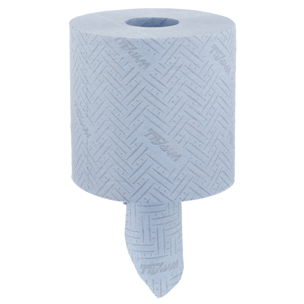 Eine große Rolle blaues, 2-lagiges WypAll® L20 Papierwischtuch für Instandhaltungsarbeiten von Kimberly-Clark GmbH für die zentrale Ausgabe. Der geprägte Bogen hängt herunter und ist mit "TITAN" bedruckt. Isoliert auf weißem Hintergrund.