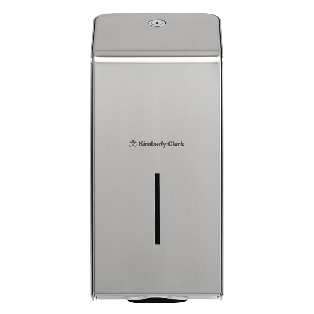 Der Kimberly-Clark Professional™ Edelstahl-Toilettenpapierspender der Kimberly-Clark GmbH wird an der Wand montiert und verfügt über ein rechteckiges Design, ein schmales vertikales Fenster zur Füllstandskontrolle und einen Verschluss oder Knopf an der Oberseite.