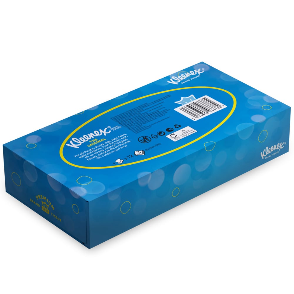 Eine rechteckige blaue Schachtel Kleenex® Kosmetiktücher - Standard / Weiß von Kimberly-Clark GmbH zeigt die Rückseite mit Produktinformation, Barcode und Branding. Ihr Muster aus hellblauen Kreisen und gelben Konturen ist ideal für die Gesichtsreinigung.