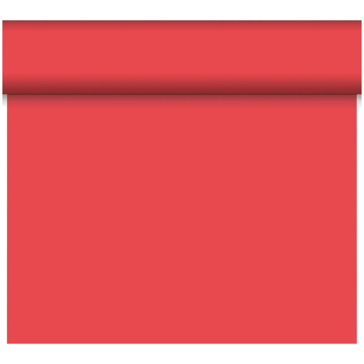 Eine Rolle rotes Papier der Duni GmbH rot 61094 (Packung, 1 Stück) wird auf einem einfarbig weißen Hintergrund teilweise abgerollt und zeigt eine glatte Oberfläche mit einer sichtbaren horizontalen Falte in der Nähe des oberen Rollenanfangs.