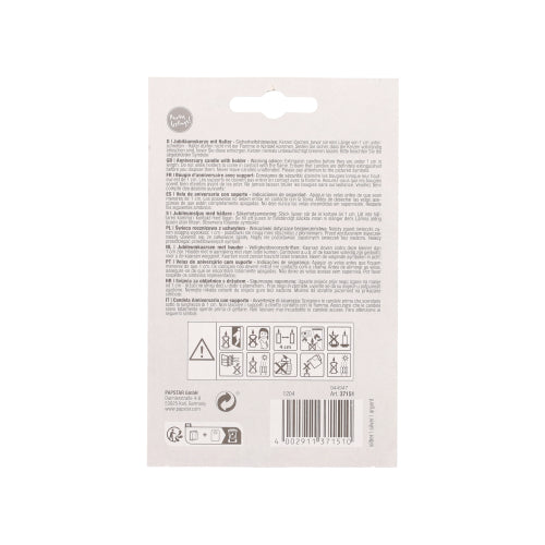 Die meist weiße Verpackung der PAPSTAR Jubiläumskerzen mit Halter 7 cm "70" von PAPSTAR GmbH zeigt Anleitungen und Warnhinweise in mehreren Sprachen, Sicherheitssymbole und einen Barcode am unteren Rand.