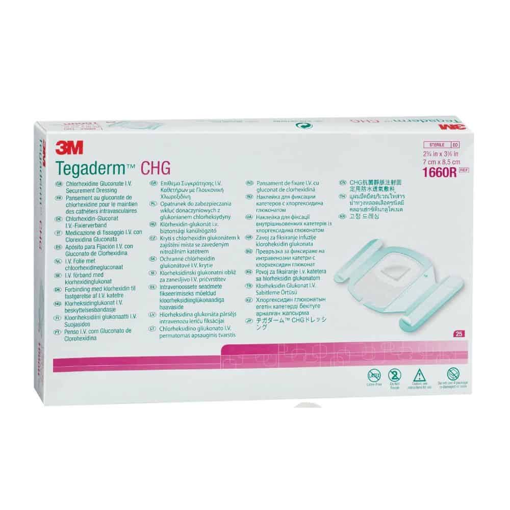 Eine rechteckige Schachtel 3M Tegaderm CHG Chlorhexidingluconat I.V. Fixierverband (7 x 8,5 cm) von Solventum Germany GmbH enthält Anweisungen und Spezifikationen in mehreren Sprachen auf einer überwiegend weißen Verpackung mit blau/roten Akzenten zur Vorbeugung von Katheterinfektionen.
