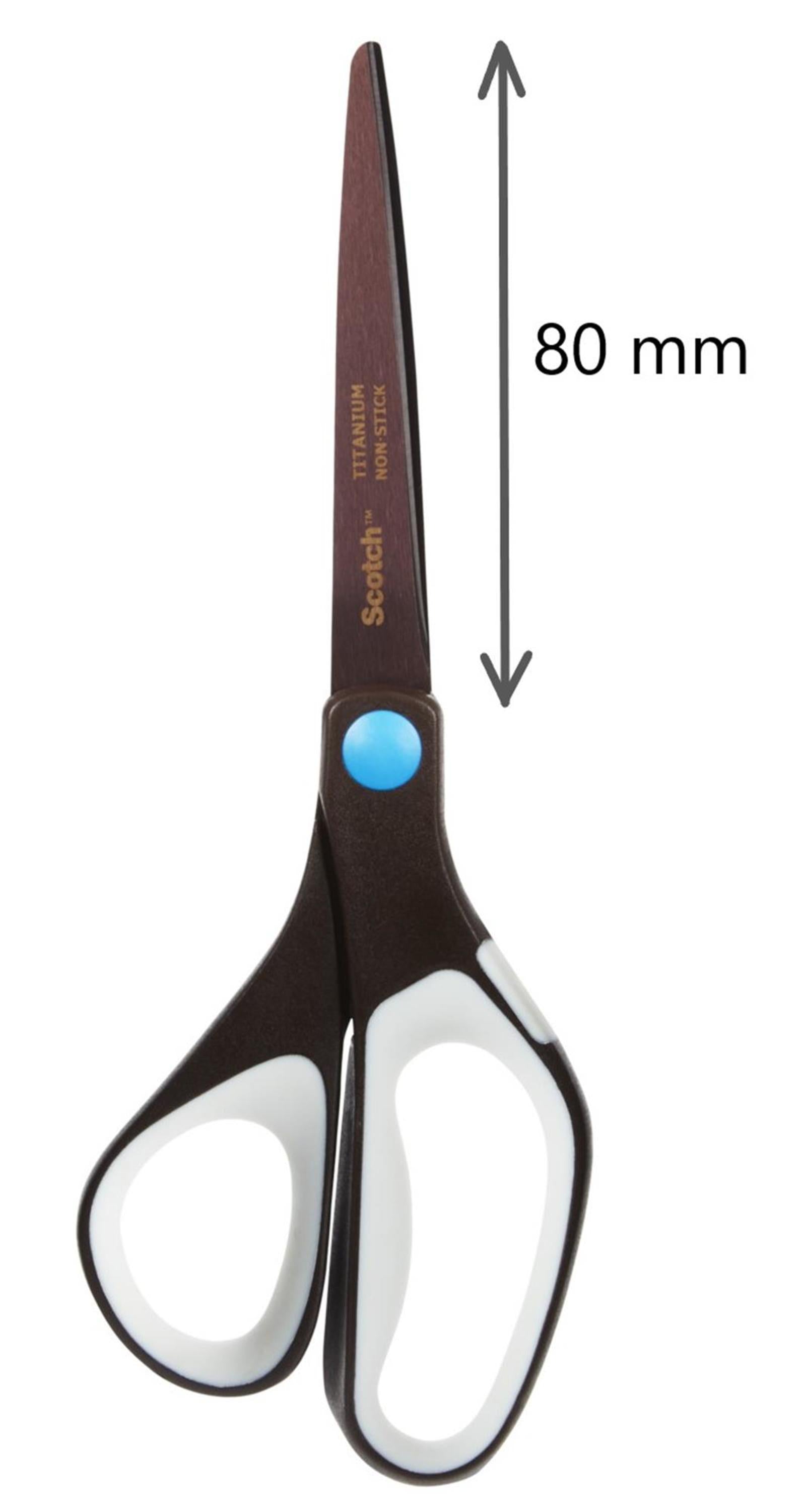Die Scotch™ Titanschere der 3M Deutschland GmbH mit schwarz-weißen Griffen und blauem Knopf ist neben einem Doppelpfeil mit der Aufschrift "80 mm" abgebildet, um die Klingenlänge anzugeben. Die Gesamtlänge der Schere beträgt 20 cm.