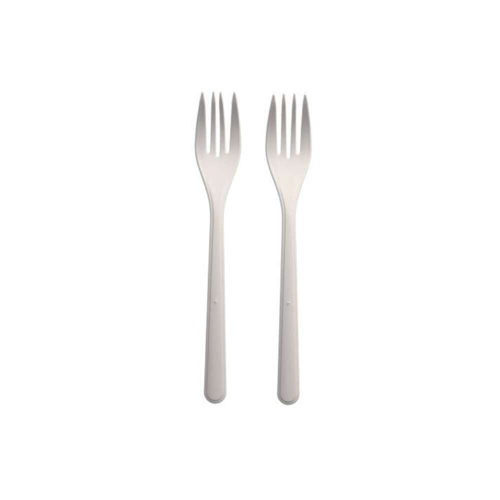 Zwei identische weiße Gabeln, jede mit drei Zinken, stehen nebeneinander auf einem schlichten weißen Hintergrund und unterstreichen die Eleganz der Circulware von Haval Gabeln (Mehrweg) PP 18,5 cm für Haltbarkeit und Stil.