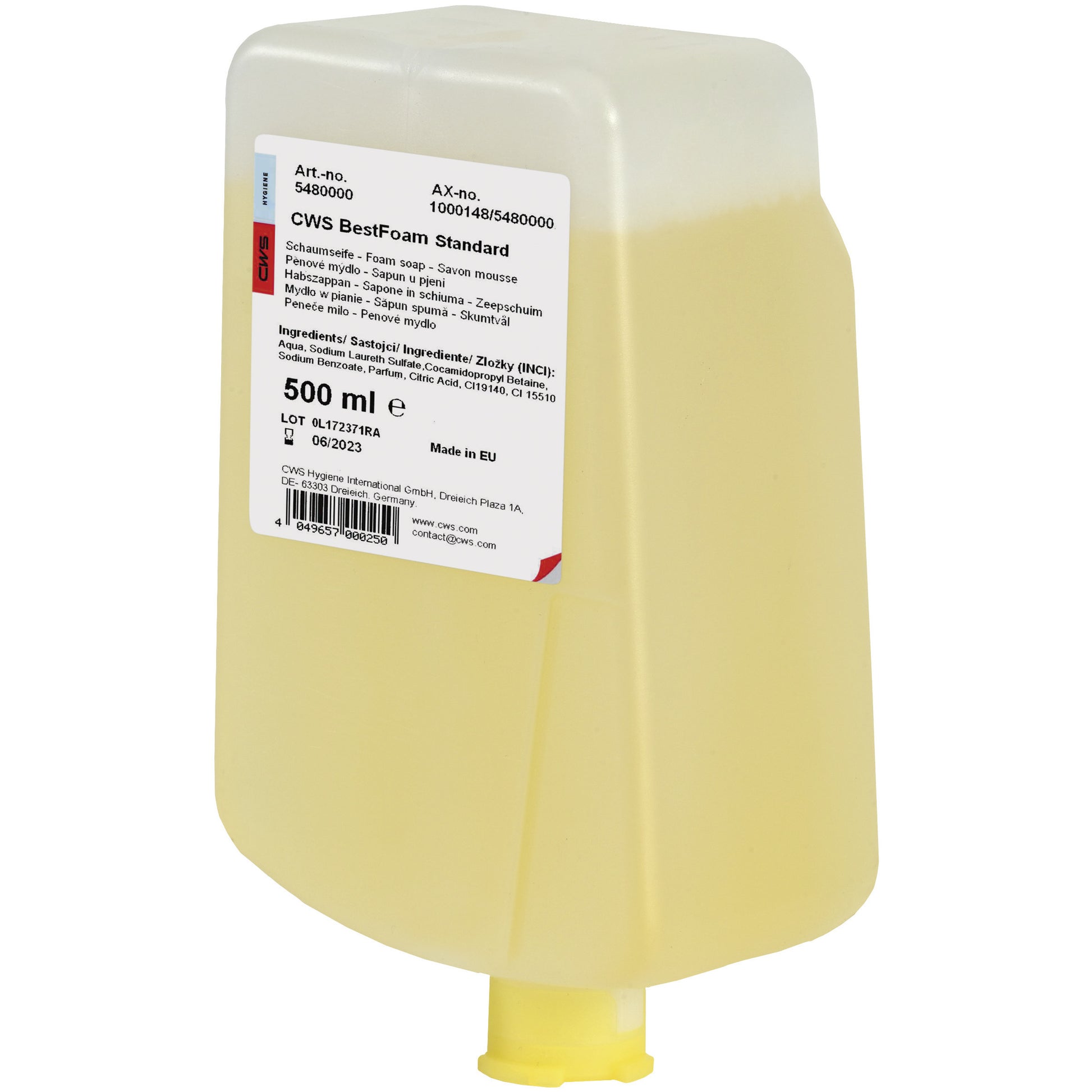 Ein 500-ml-Behälter aus durchsichtigem Kunststoff mit CWS Seifenschaum BestFoam Standard mit weißem Etikett, gelber Flüssigkeit und mehrsprachigen Produktinformationen für optimale Handhygiene. Marke: CWS.