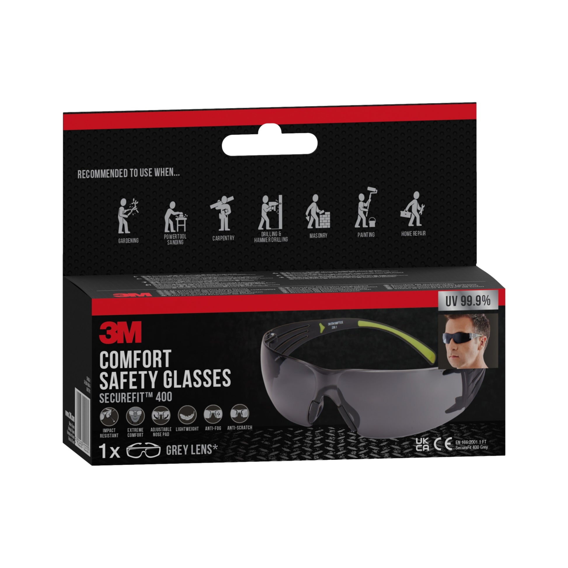 Eine Schachtel 3M™ SecureFit™ Schutzbrille 400 von 3M Deutschland GmbH mit grauen Gläsern, mit Anwendungsempfehlungen in Form von Symbolen und einem Foto eines Trägers auf der Verpackung; bietet UV-Schutz bis zu 99,9 %.
