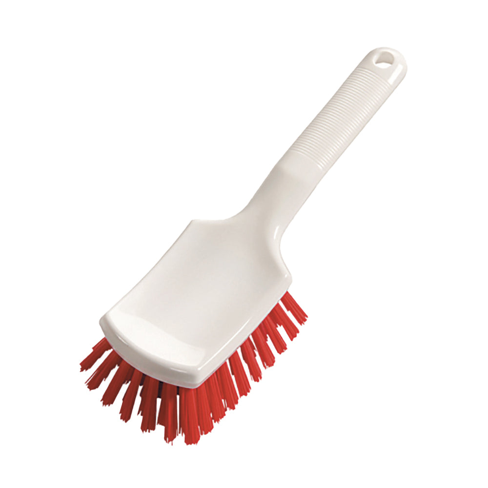 Die Stielbürste 260 x 72 x 35 mm von Diversey Deutschland GmbH & Co. OHG verfügt über einen kurzen Griff mit strukturierter Grifffläche und Aufhängeloch sowie harte rote Borsten und einen weißen Griff – ideal zum Schrubben von Oberflächen.