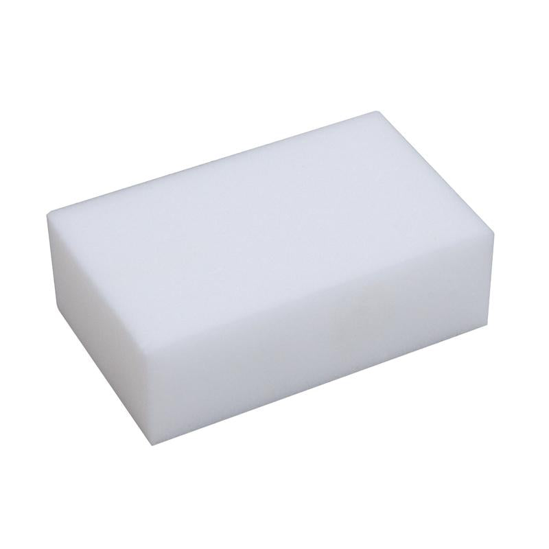 Das TASKI Wipe out Pad von Diversey aus weißem Melaminharz ist ein Fleckenradierer mit sehr hoher Reinigungskraft, rechteckig mit glatten Kanten. Größe: 000 x 000 x 000. Packung (1 Stück).