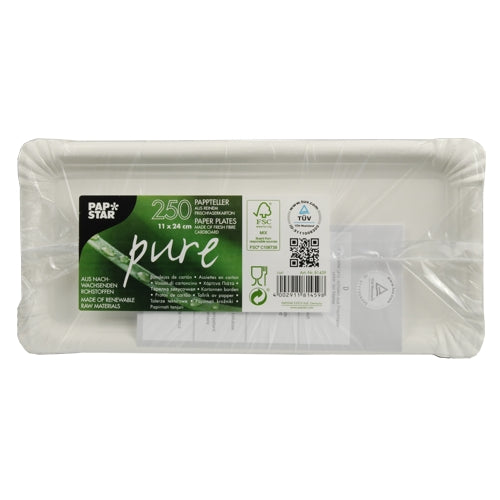 Ein Stapel von 250 weißen rechteckigen PAPSTAR "pure" Papptellern (11 x 24 cm) der PAPSTAR GmbH, hergestellt aus Frischfaserkarton und verpackt in Kunststoff mit einem grün-schwarzen Etikett.