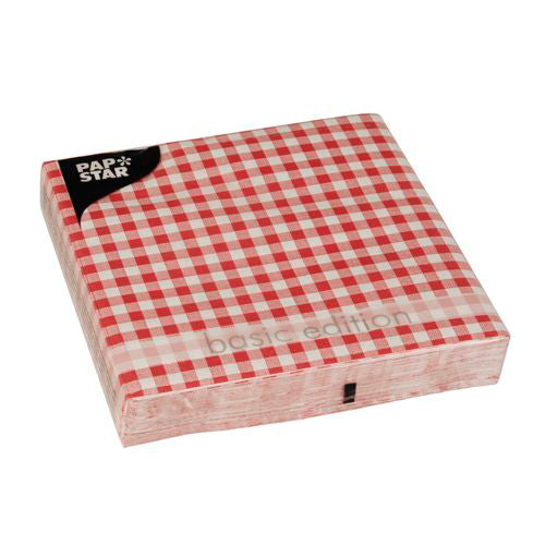 Ein Stapel PAPSTAR 30 Servietten, 3-lagig, 1/4-Falz, 33 cm x 33 cm von der PAPSTAR GmbH in rot-weiß karierter quadratischer Verpackung mit der Aufschrift „Basic Edition“.
