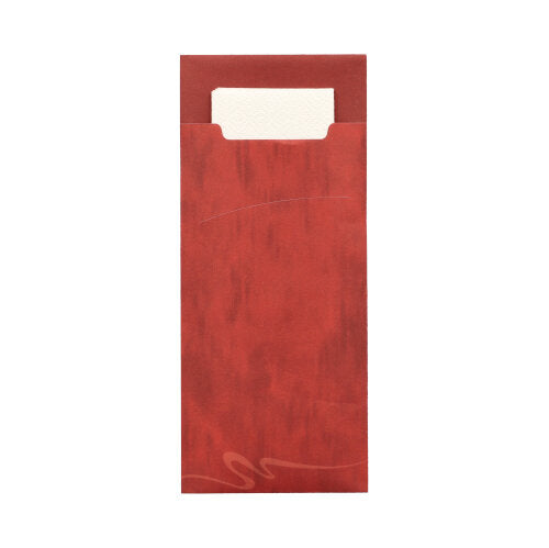 Eine rote rechteckige PAPSTAR 520 Bestecktasche (20 x 8,5 cm) von der PAPSTAR GmbH mit einem dezenten Wirbelmuster und teilweise geöffnet, sodass der Blick auf die passende weiße 2-lagige Serviette (33 x 33 cm) im Inneren frei bleibt.