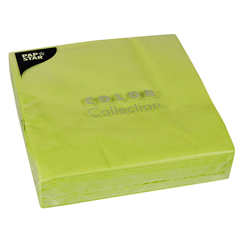 Ein Stapel PAPSTAR 50 Servietten, 2-lagig 1/4-Falz (40 cm x 40 cm), lindgrün von der PAPSTAR GmbH, mit der Aufschrift „COLOR Collection“ und dem Markenlogo in der oberen linken Ecke der Verpackung.