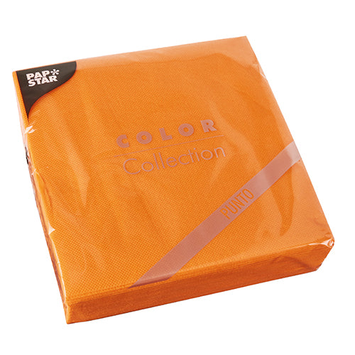Eine ungeöffnete Packung mit 30 PAPSTAR Servietten, 2-lagig „PUNTO“ (1/4-Falz, 38x38 cm) von der PAPSTAR GmbH, mit Punktemuster und perfekt für eine lebendige Tischdekoration, verpackt in transparenter Folie.