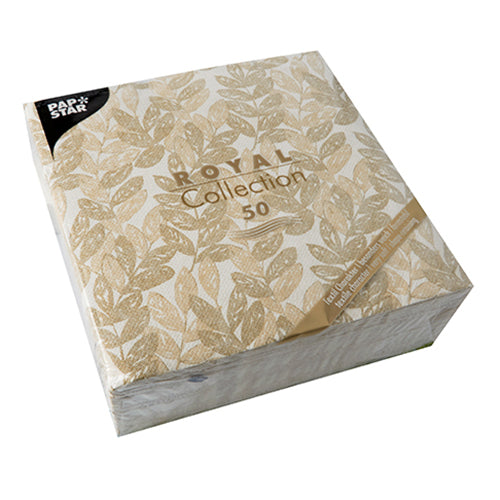 Eine versiegelte Packung mit 50 sandfarbenen "ROYAL Collection" 40 x 40 cm 1/4-fold Servietten der PAPSTAR GmbH, abgebildet in der Verpackung.