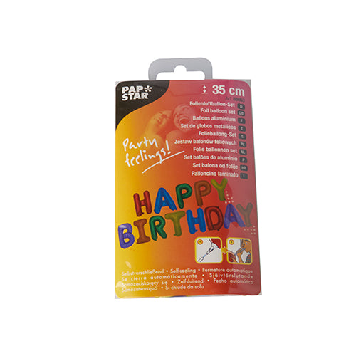 Das PAPSTAR Folienluftballon-Set „Happy Birthday“ der PAPSTAR GmbH besteht aus einem 35 cm großen Ballon und wird in einer Box mit bunten „HAPPY BIRTHDAY“-Schriftzügen und mehrsprachigen Produktinformationen auf weißem Hintergrund geliefert – perfekt für jede Geburtstagsparty.