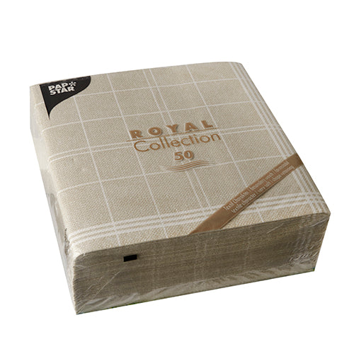 Eine versiegelte Packung mit 50 sandfarbenen PAPSTAR GmbH ROYAL Collection Servietten (1/4-Faltung, 40 x 40 cm) mit dezentem Gittermuster und etikettiertem Umschlag.