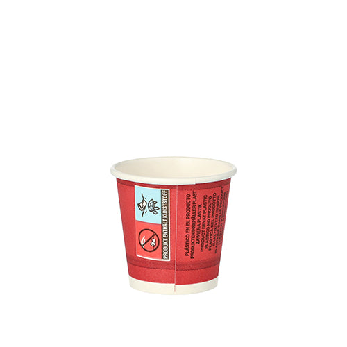 Ein kleiner roter „Party Time“ PAPSTAR GmbH Einweg-Trinkbecher (5 cl, Ø 5 cm) aus Pappe, mit Sicherheitssymbolen und Warntexten für heiße Inhalte. Der leere Becher wird auf weißem Hintergrund gezeigt. Set enthält 50 Stück in Folie.