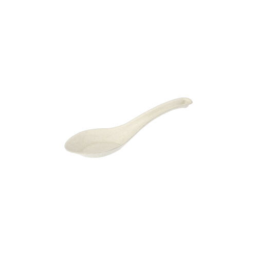 Ein einzelner PAPSTAR Fingerfood-Löffel aus Zuckerrohr, Teil des Sets „PAPSTAR 50 Fingerfood - Löffel Zuckerrohr ‚pure‘ 14,5 cm“, ist zentriert auf schlichtem weißen Hintergrund platziert, der Griff zeigt nach oben rechts.