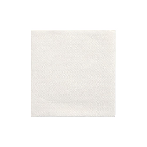Eine weiße, quadratische PAPSTAR 20 Servietten „DAILY Collection“ 1/4-Falz-Serviette (24x24 cm) der PAPSTAR GmbH ist zentriert auf weißem Untergrund, unbenutzt und mit dezentem Strukturmuster versehen.