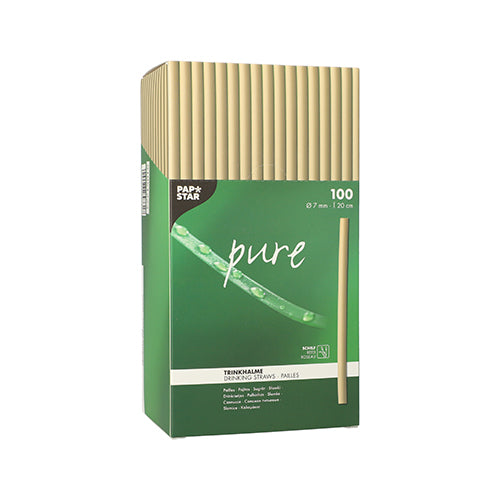 Eine grüne PAPSTAR Pure Box enthält 100 biologisch abbaubare Schilf-Trinkhalme (20 cm x 7 mm, Marke: PAPSTAR GmbH). Ein Strohhalm ist aufrecht auf der rechten Seite der Verpackung abgebildet.