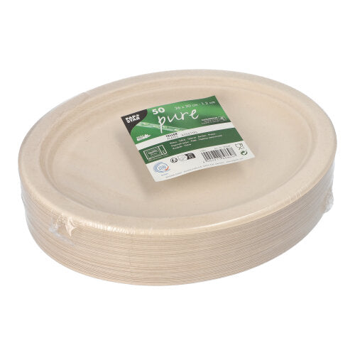 Eine Packung mit 50 ovalen Tellern „Pure“ von PAPSTAR Zuckerrohr der PAPSTAR GmbH, hergestellt aus umweltfreundlichem Zuckerrohr, in Plastikfolie verpackt und mit einem grün-weißen Etikett versehen, das darauf hinweist, dass sie umweltfreundlich und kompostierbar sind.