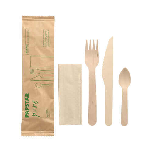 Die PAPSTAR 50 Bestecksets Holz „pure“ von PAPSTAR GmbH enthalten Gabel, Messer, Löffel und eine Serviette im Papierbeutel – biologisch abbaubar und nachhaltig für Ihren Tisch.