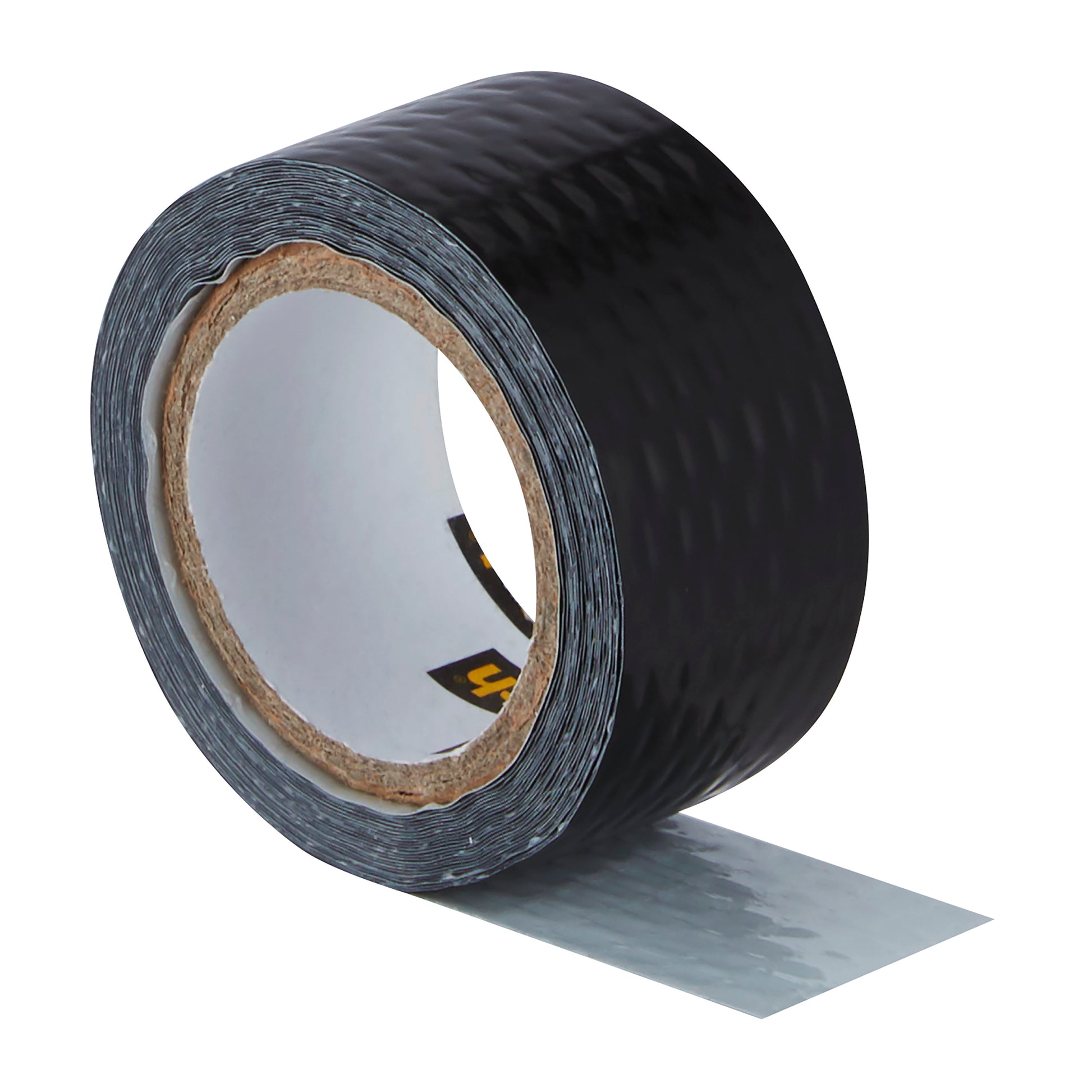 Eine Rolle Scotch® Extremium™ Universal Klebeband (3 m x 19 mm) der 3M Deutschland GmbH steht aufrecht mit einem teilweise abgerollten Ende, das den Klebstoff zeigt, auf weißem Hintergrund.