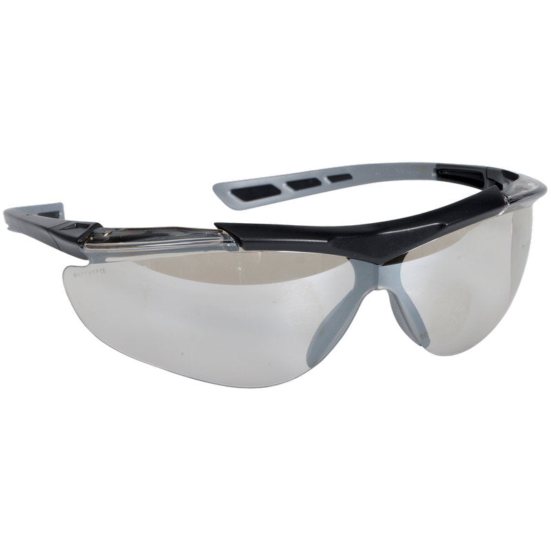 Die Thor Schutzbrille Reflector, Klar (821017) von Abena Re-Seller GmbH bietet optimalen Augenschutz und klare Sicht mit schwarzen und grauen Kunststoffrahmen, Wraparound-Linsen und belüfteten Bügeln. Packung: 12 Stück.