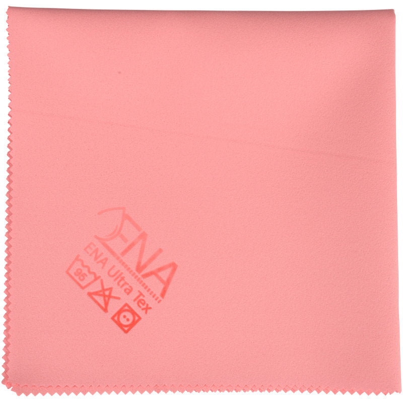 Das ENA Ultra Tex PU Tuch von Abena Re-Seller GmbH ist ein quadratisches, rosafarbenes Reinigungstuch (38x37 cm) mit Zickzack-Kanten für eine streifenfreie Reinigung und einem aufgedruckten Markenlogo und Pflegesymbolen in einer Ecke.