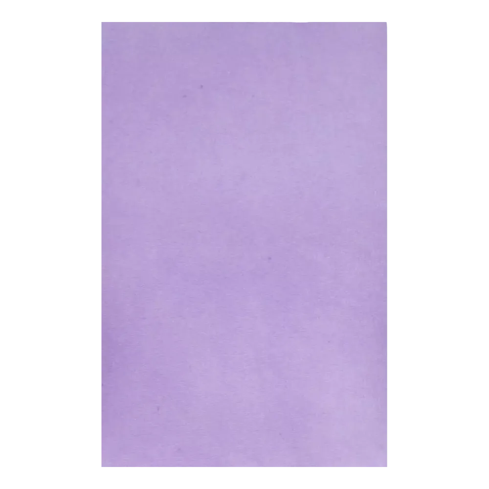 Ein einfaches Blatt AMPri Dental Kreppauflage Tray-Filterpapier in Lila mit einer glatten Textur, die an hochwertiges Papier erinnert. Dieses Produkt der AMPri Handelsgesellschaft mbH weist einen gleichmäßigen und makellosen Lilaton auf, der durch seinen neutralen Hintergrund noch verstärkt wird und seine Schlichtheit unterstreicht.
