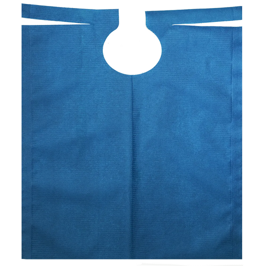 Ein blauer AMPri-Patientenumhang mit PE-Beschichtung, 500 x 600 mm groß, wird flach ausgelegt. Dieses Kleidungsstück der AMPri Handelsgesellschaft mbH hat einen runden Halsausschnitt, ist ärmellos und hat einen offenen Saum. Es besteht aus leichtem, nicht gewebtem Material und eignet sich perfekt für Zahnbehandlungen.