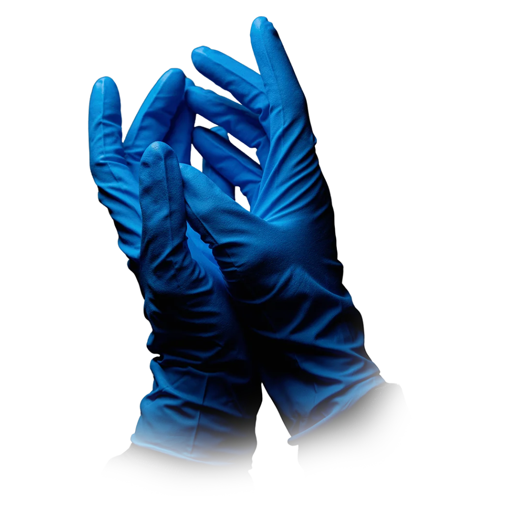 Ein Paar Hände mit AMPri SolidSafety High Risk Pro Nitril Chemikalienschutzhandschuhen Typ A wird vor einen weißen Hintergrund gehalten und bietet wichtigen Schutz vor Chemikalien.