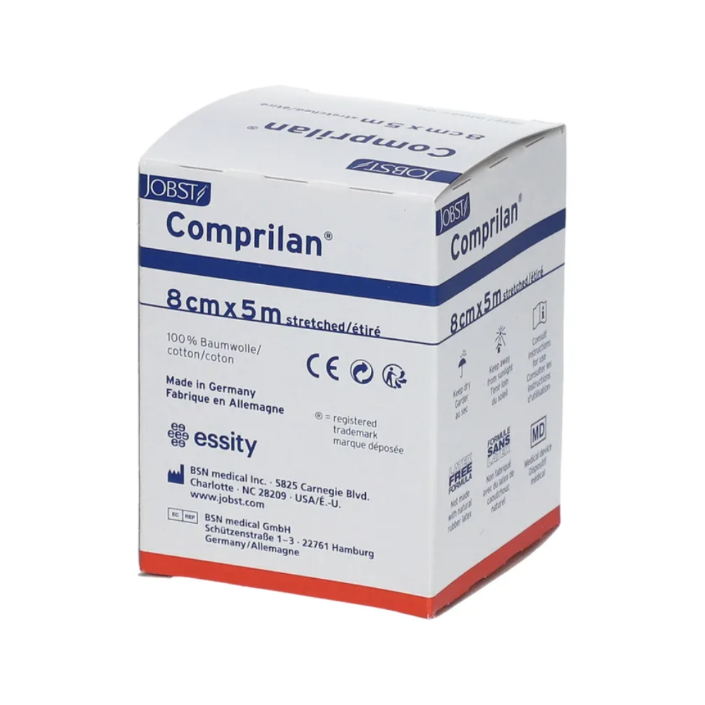 Die Verpackung der BSN Comprilan® elastische Binde, einer Kompressionsbinde mit den Maßen 8 cm x 5 m und aus 100 % Baumwolle, ist in einem weißen Karton mit blauen und roten Akzenten erhältlich. Sie enthält Herstellungsdetails und Kontaktinformationen der BSN Medical GmbH in Deutschland.