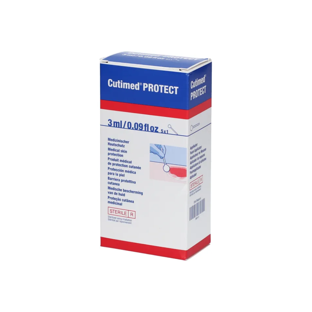 Eine Packung BSN Cutimed® Protect Creme Wundschutz, 3 ml, zum Schutz der Haut, ist in blau, weiß und rot verpackt und mit mehrsprachigem Text und einer Abbildung versehen, die die Anwendung zur Vorbeugung von Mazerationen zeigt. Sie ist ideal für Personen mit Inkontinenzproblemen.