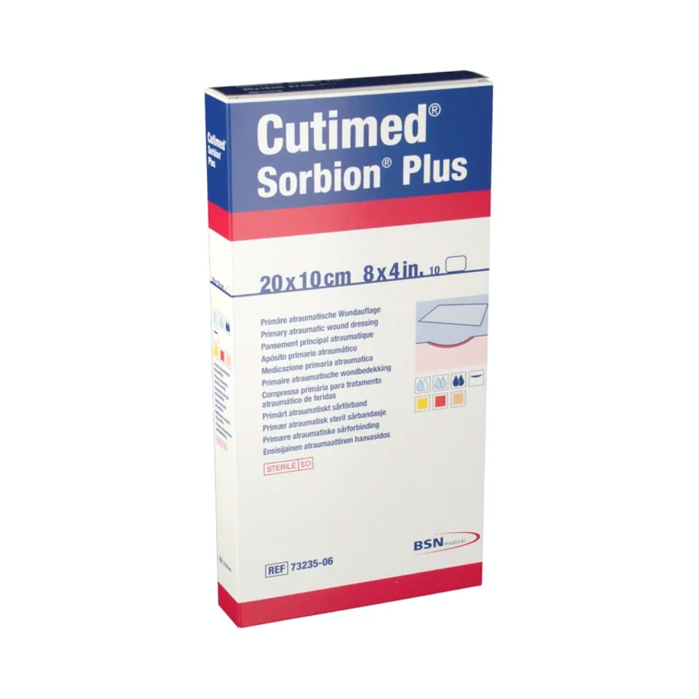Die BSN Cutimed® Sorbion® Plus Wundkontaktschicht der BSN Medical GmbH ist ein medizinischer Verband mit einer atraumatischen Wundkontaktschicht zur verbesserten Heilung. Die Verpackung hat die Maße 20 x 10 cm (8 x 4 Zoll) und enthält Anweisungen und Informationen in mehreren Sprachen. Die Schachtel ist hauptsächlich weiß mit blauem und rotem Text.