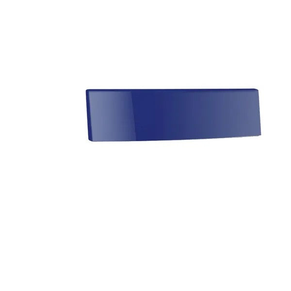 Eine glänzende, rechteckige blaue Fliese mit leicht abgerundeten Kanten auf weißem Hintergrund, die dem CWS Frontpanel für Paradise Toilettenpapier von CWS ähnelt.