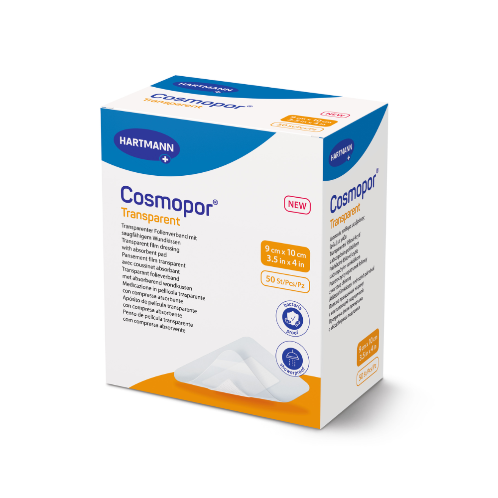Die Verpackung des Cosmopor Transparent Steriler Transparentverbandes der Paul Hartmann AG ist in einer weißen Box mit orangefarbenen Akzenten erhältlich, welche die Größe von 9 cm x 10 cm hervorheben. Sie enthält 50 sterile, bakterienabweisende Stücke mit einem wirksamen Wundkissen.