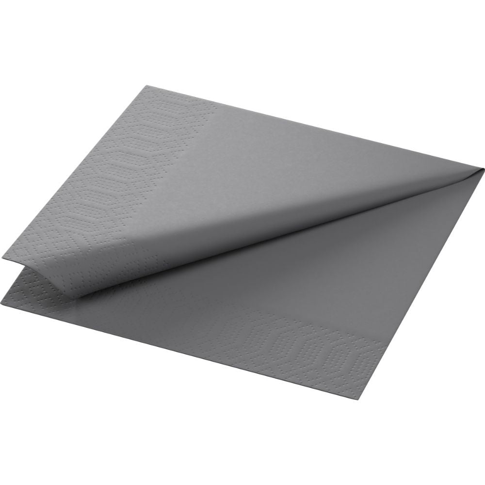 Die Duni Zelltuchservietten der Duni GmbH im Format 33 x 33 cm im 3-lagigen Design mit 1/4-Falz präsentieren sich mit ihrem grauen Farbton und den geometrisch geprägten Kanten auf schlichtem weißem Untergrund und bieten so eine elegante und zugleich umweltfreundliche Alternative.